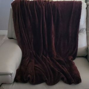 Cozy Chocolate Brown Throw Blanket